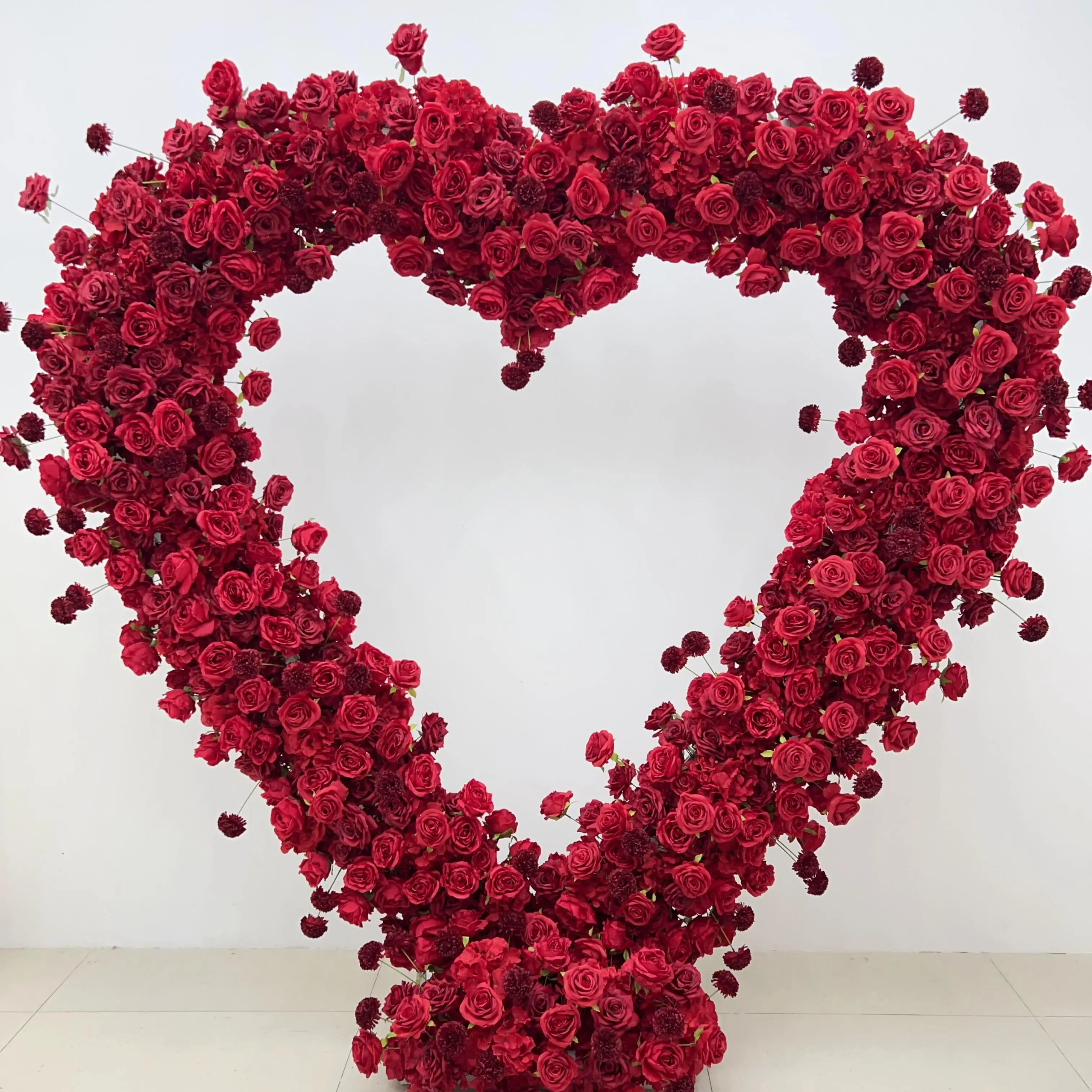 DKB artificial factory  wholesale customized red Silk flower Wedding Backdrop heart flower arch For Wedding Decoration