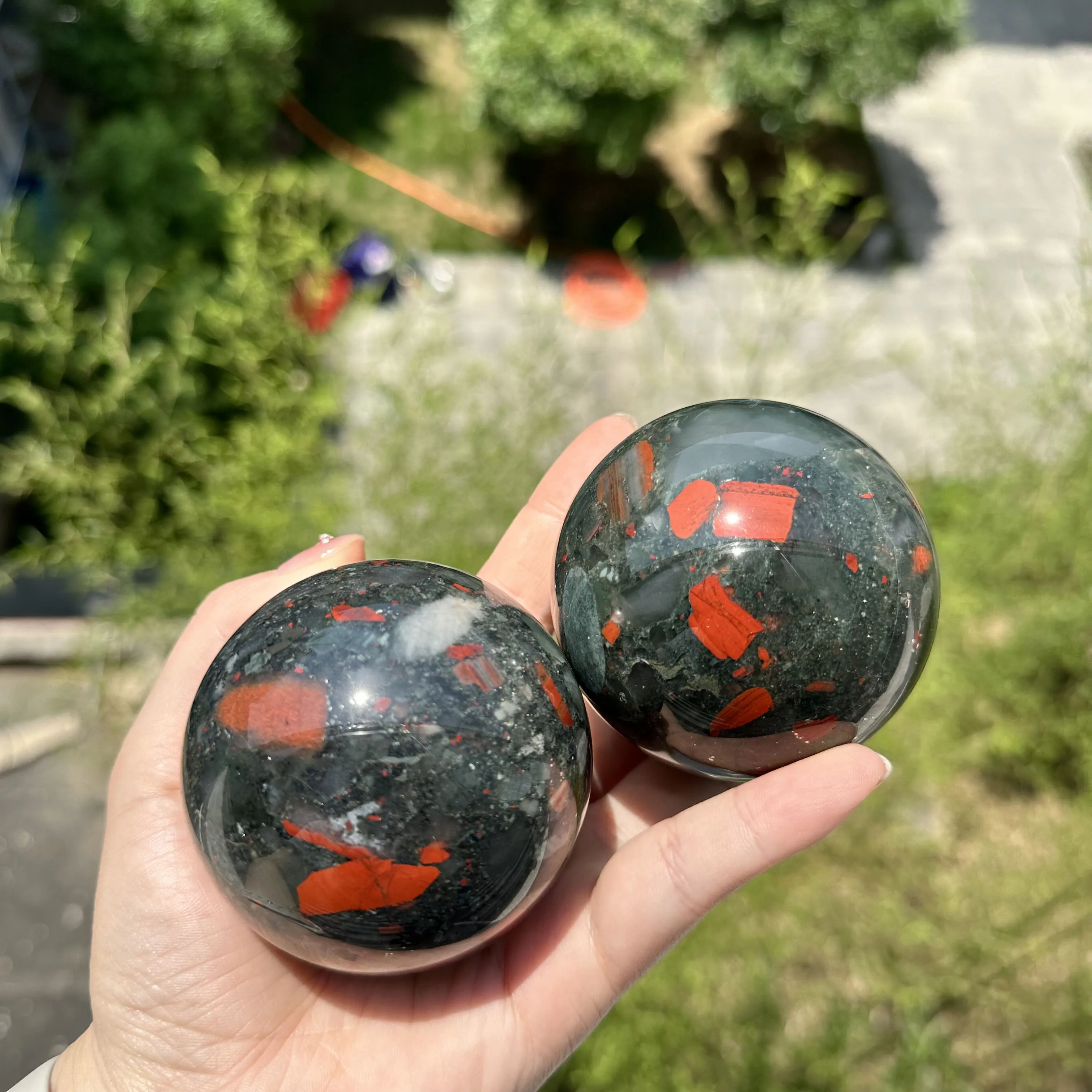 Wholesale Price Healing Stone Sphere Nice Quality Africa Blood Stone Sphere  for Healing