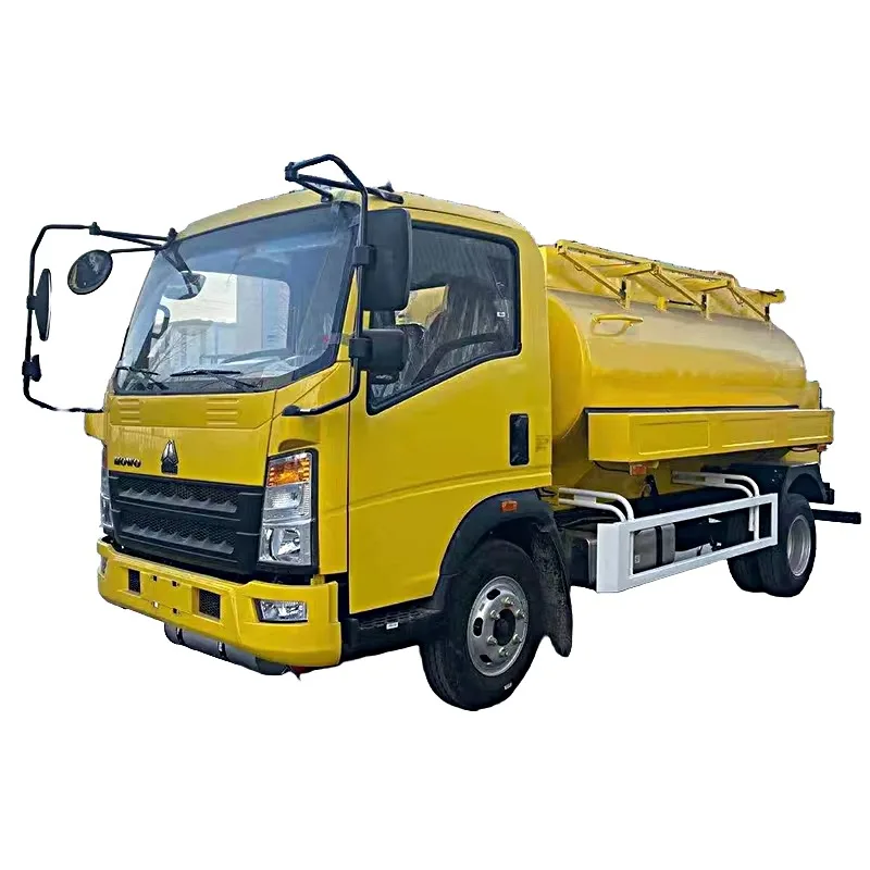 Cheap Price New SINOTRUK HOWO 6Wheels LHD RHD 4x2 5000L Fuel Tanker Trucks for Sale