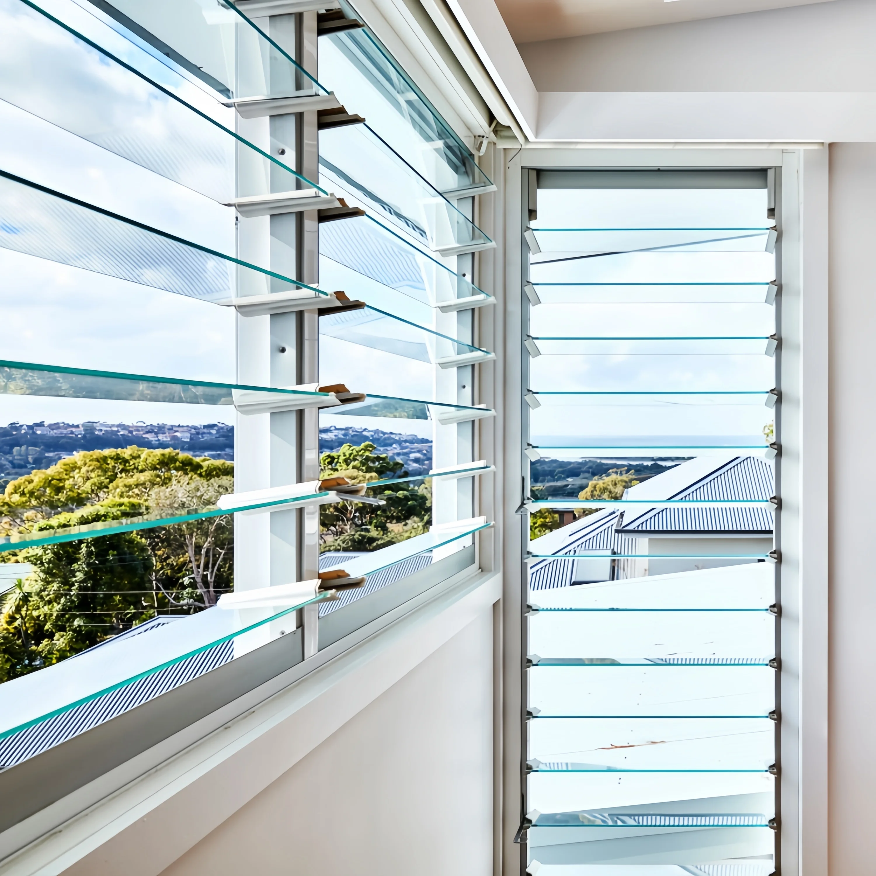 Customized exterior tempered glass louver air ventilation aluminium alloy louver window Jalousie Window for sale