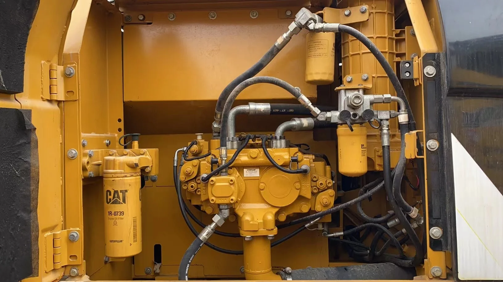 Б/у экскаватор CAT 320 320C 320D 320DL 320B rega низкая цена