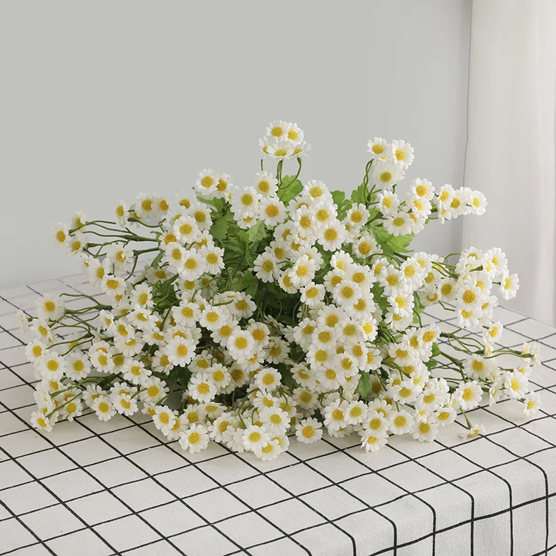 Zhuoou wholesale Decorative Flowers And Plants Artificial Daisy Flowers In Bulk For Home Decor Accessories