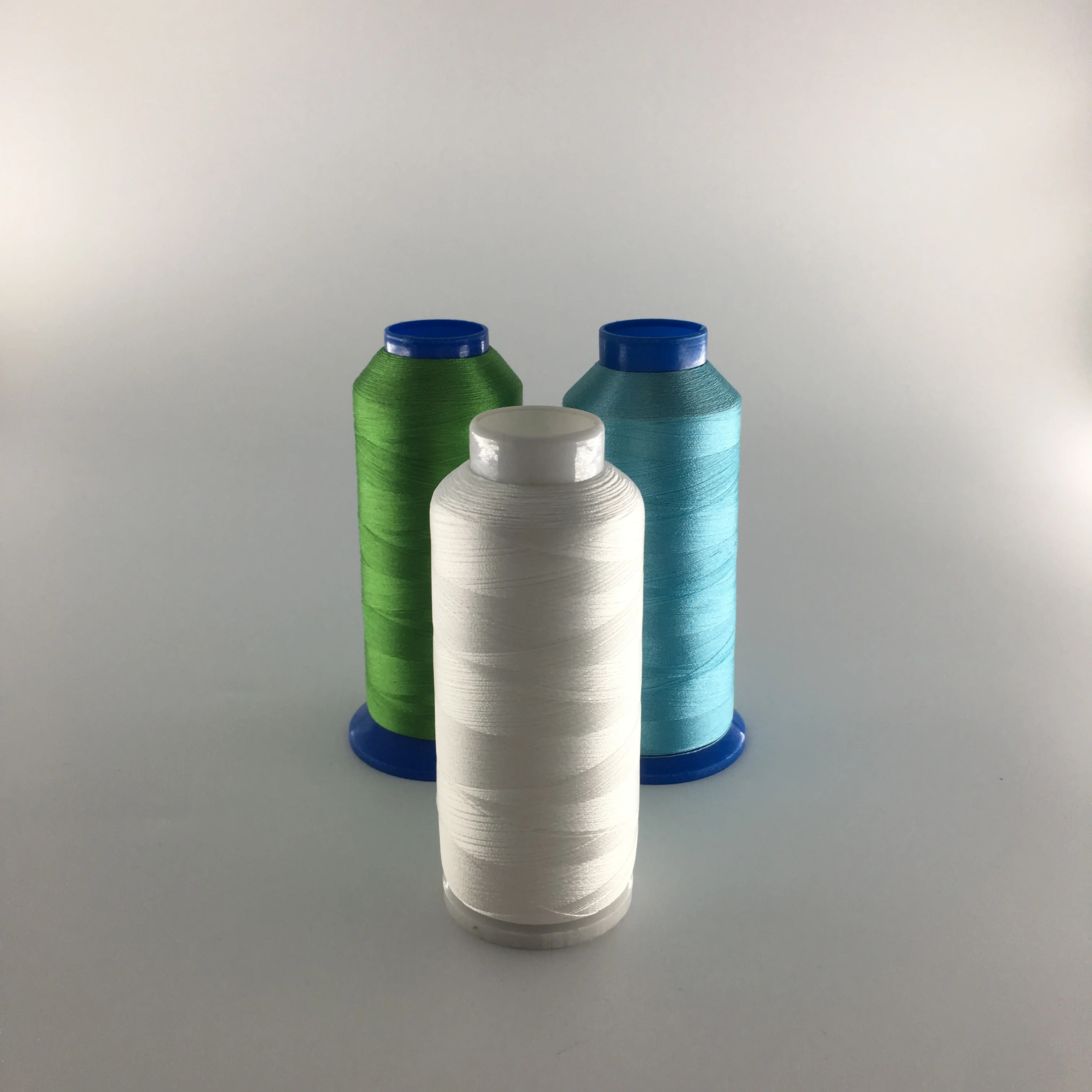 Factory Supply Less MOQ Hilo De Bordar 120D/2 5000Y 128g Golden Dyed Polyester Embroidery Thread for Machine