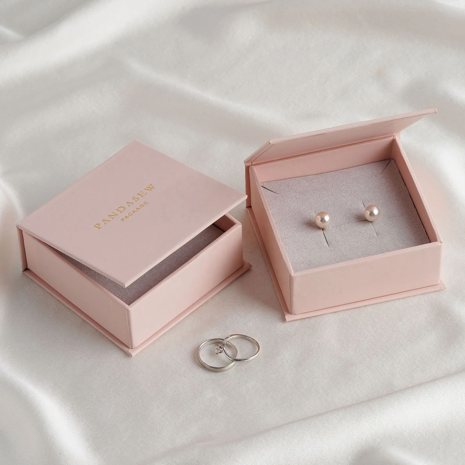 PandaSew Custom Logo Gift Necklace Ring Packaging Book Style Luxury Flip Magnetic Jewelry Box