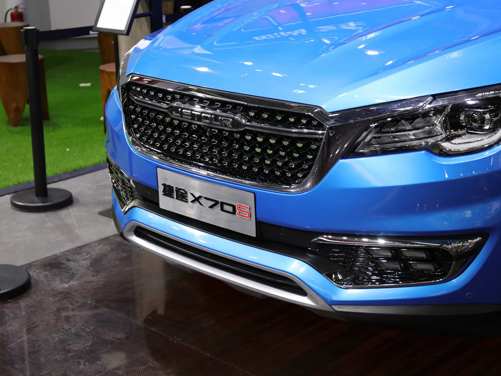 2023 Good Quality New Car Chery Jetour X70 Plus SUV New Design Gasoline Car