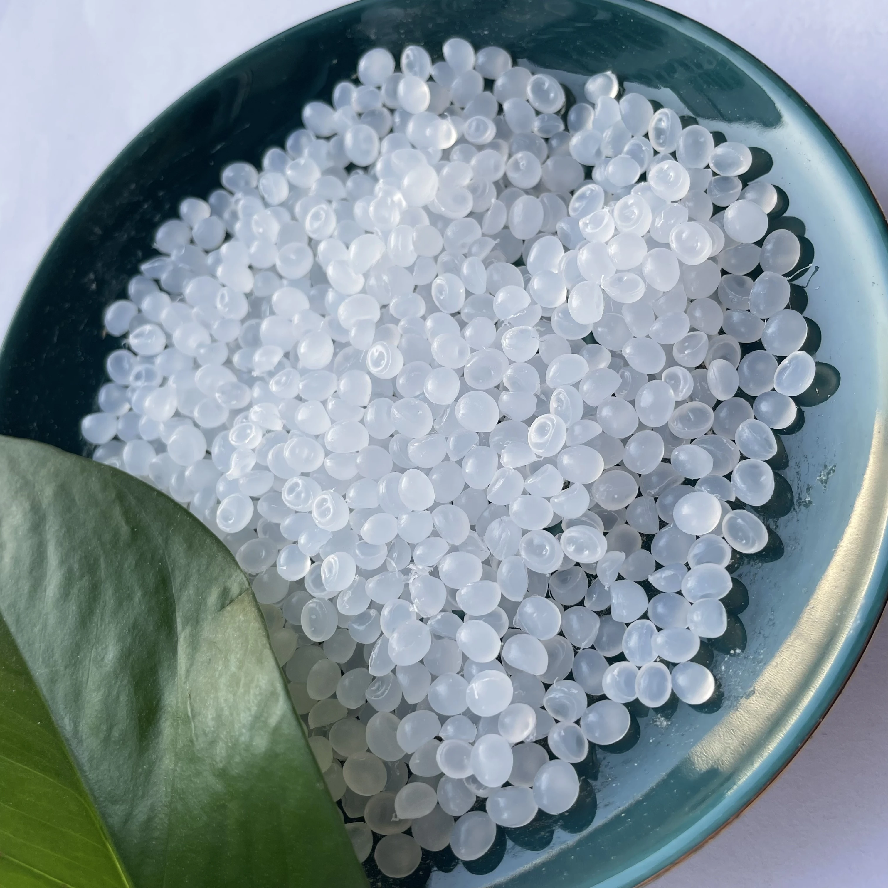 Factory Direct Sale Best Price Plastic Resin Granules LLDPE 7042 Linear Low-Density Polyethylene