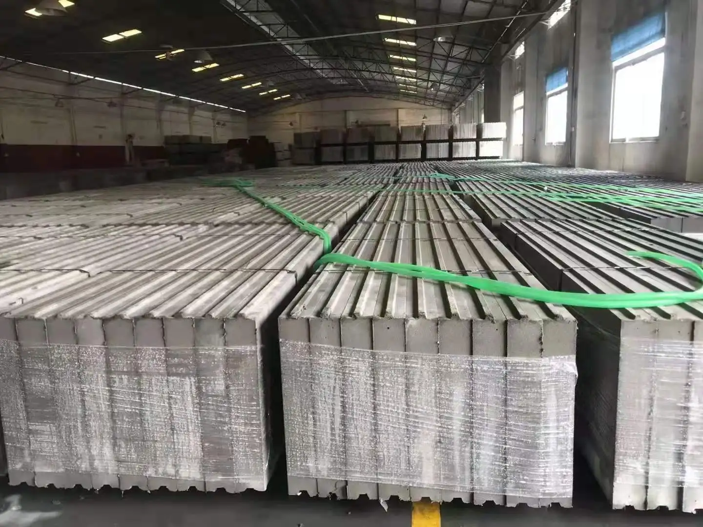 lightweight precast concrete wall panel machine for making EPS sandwich blocks partition panels production
