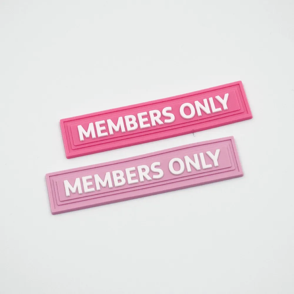 Silicone PVC Patches Rubber Labels for Clothing Designer Logo Clothes Patch Iron On Heat Transfer Garment Label Custom