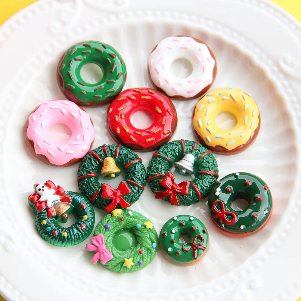 2024 New Christmas Wreath Donut Holiday Gift DIY Phone Case Toy Accessories Accessories With Favorable Discount