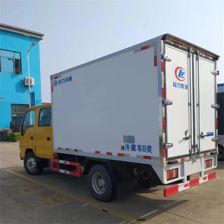 Best Isuzu double row2 ton 3ton refrigerated van freezer truck refrigerator car  chill car cold box truck freezer vehicles