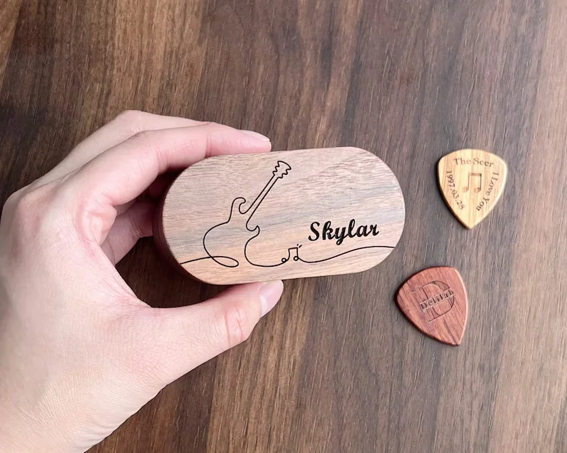 Easy To Carry 3-10Pcs wooden plectrum organizer accessories box guitar pick case wooden guitar picks for Guitar Picks Storage