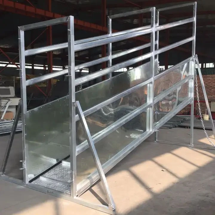 Hot Selling Low Price 2.1x1.8m Heavy Duty Cattle Loading Ramp