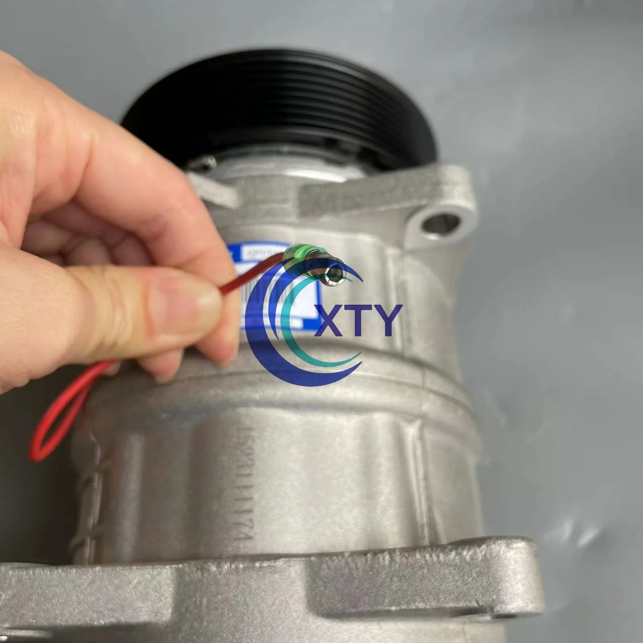 XTY Replacement Parts QP15 8PK 12V 24V QP Series Refrigerated truck Compressor For Carrier transicold  For Thermo King