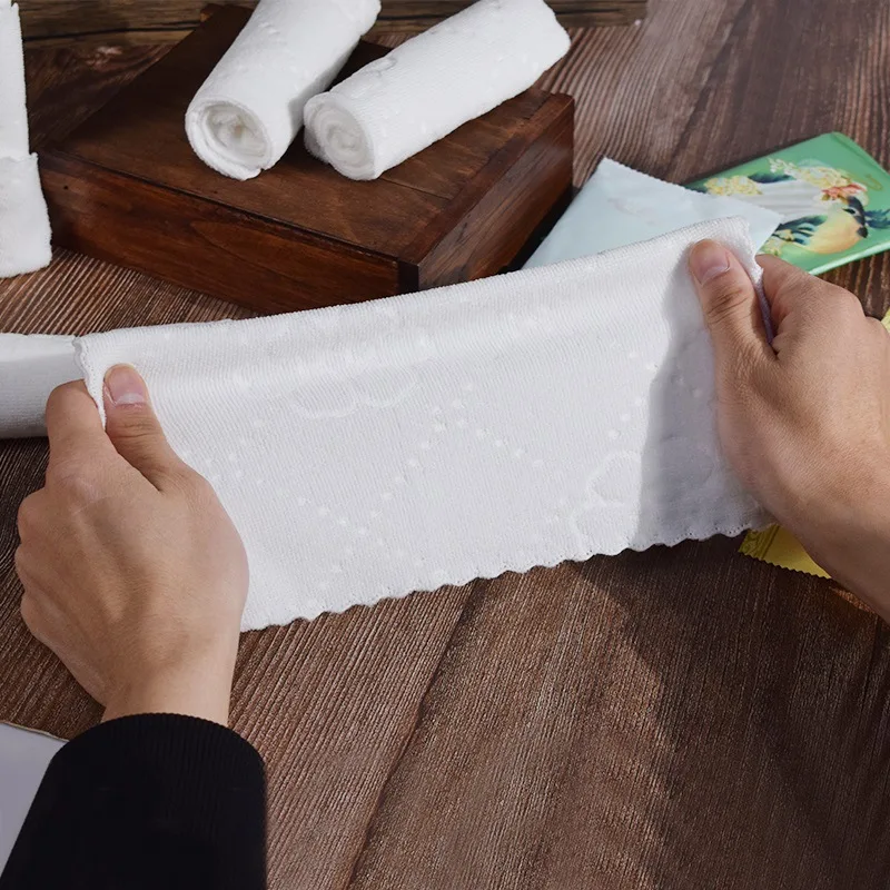 Disposable wet towels Ultra Soft facial cleansing tissue good quality wet tissue comfortable toilet paper
