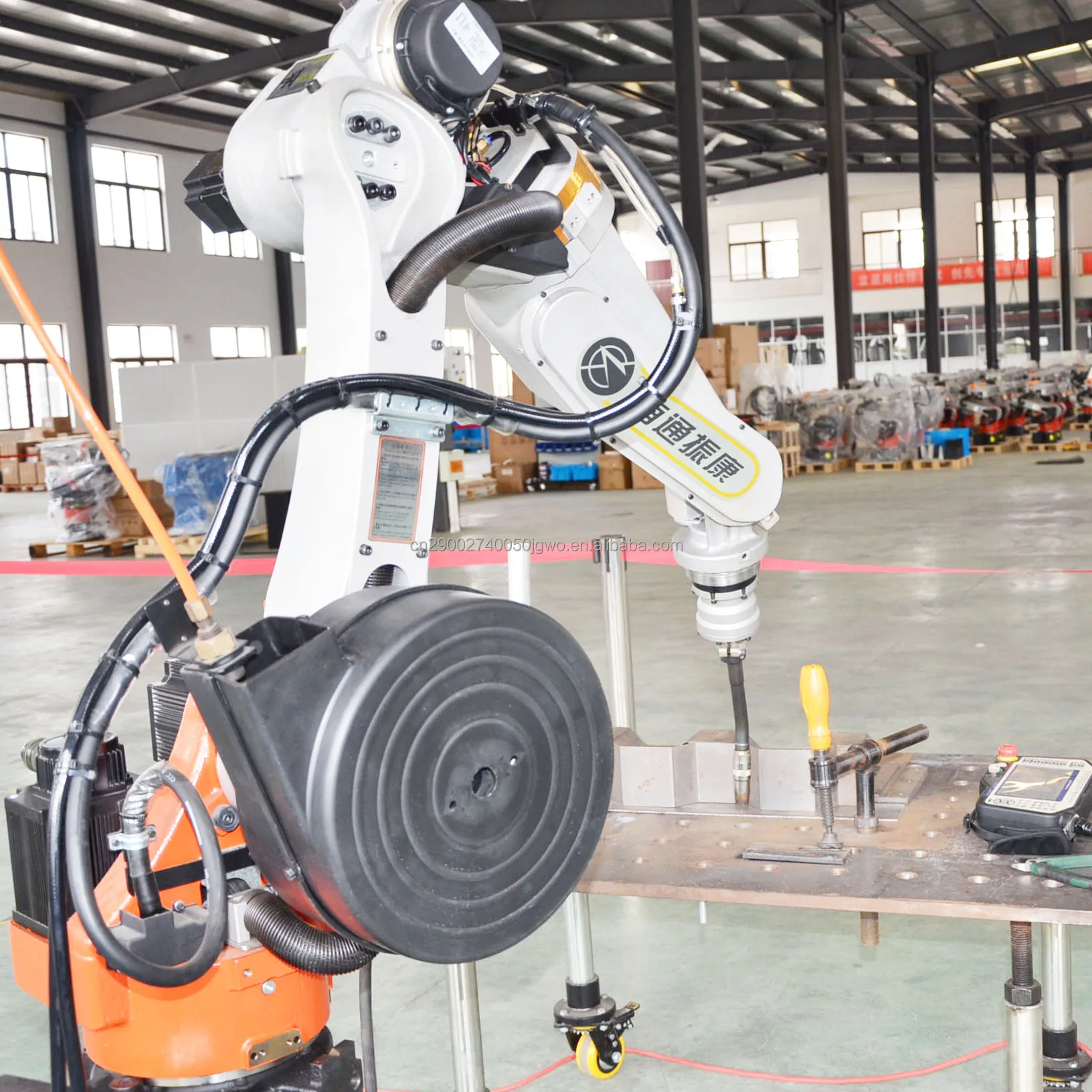 Cheap Linear Guides Robot Welding Torch Manipulator CNC 6-Axis Arc Mig Tracking Welding Robot For Pipe