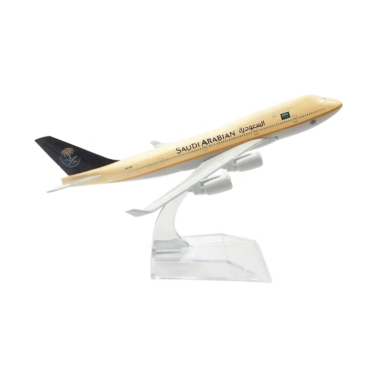 Scale 1:400 16cm Boeing 747 SAUDI ARABIAN Airline Alloy Diecast Airplane Model Collection Souvenir Gifts Items