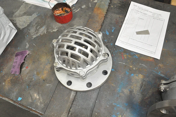 stainless steel water pump foot valve with strainer