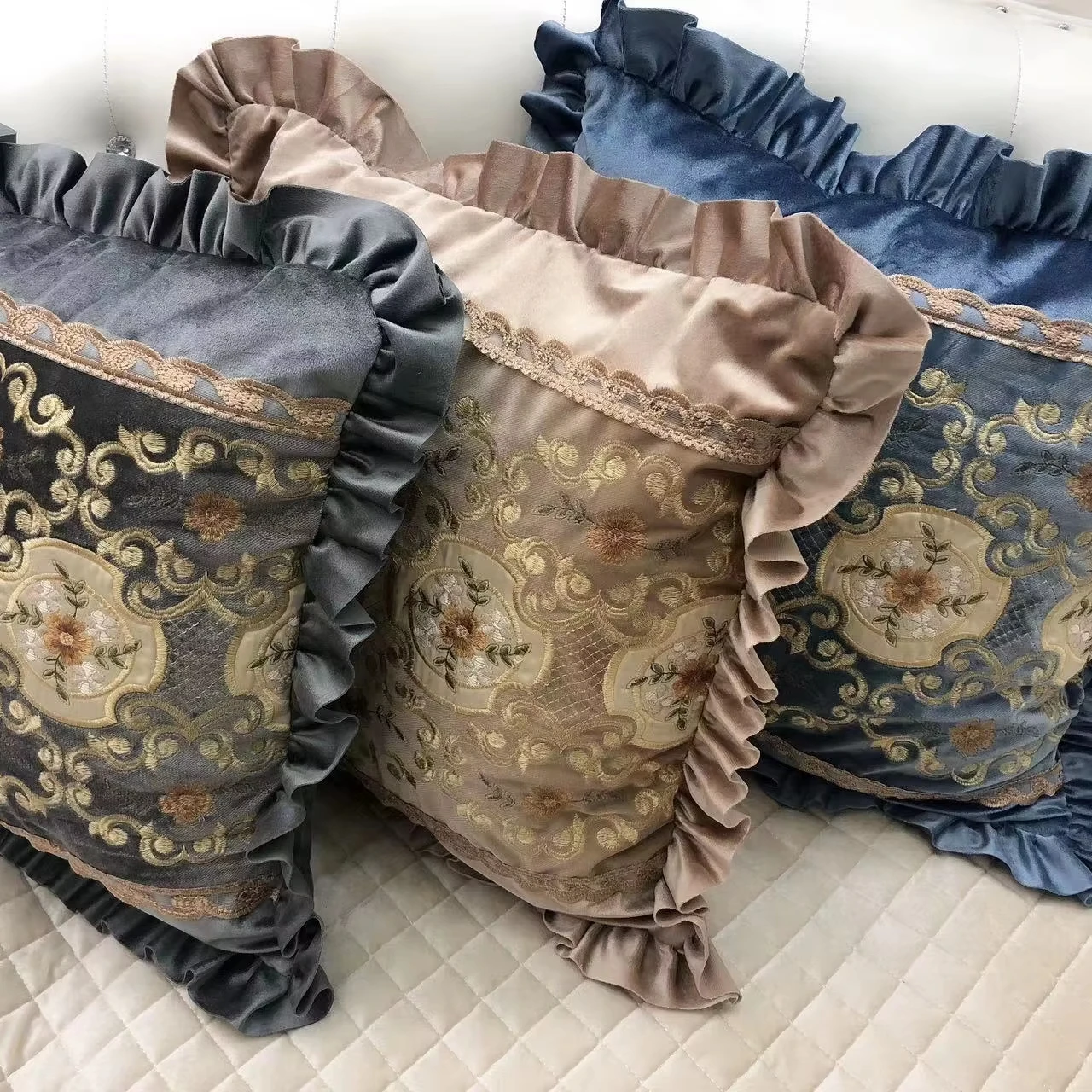 Hot Selling Customized Square Sofa Cushion Cover With Waved Edge Embroidered Pattern and Woven Techniques for Hotels