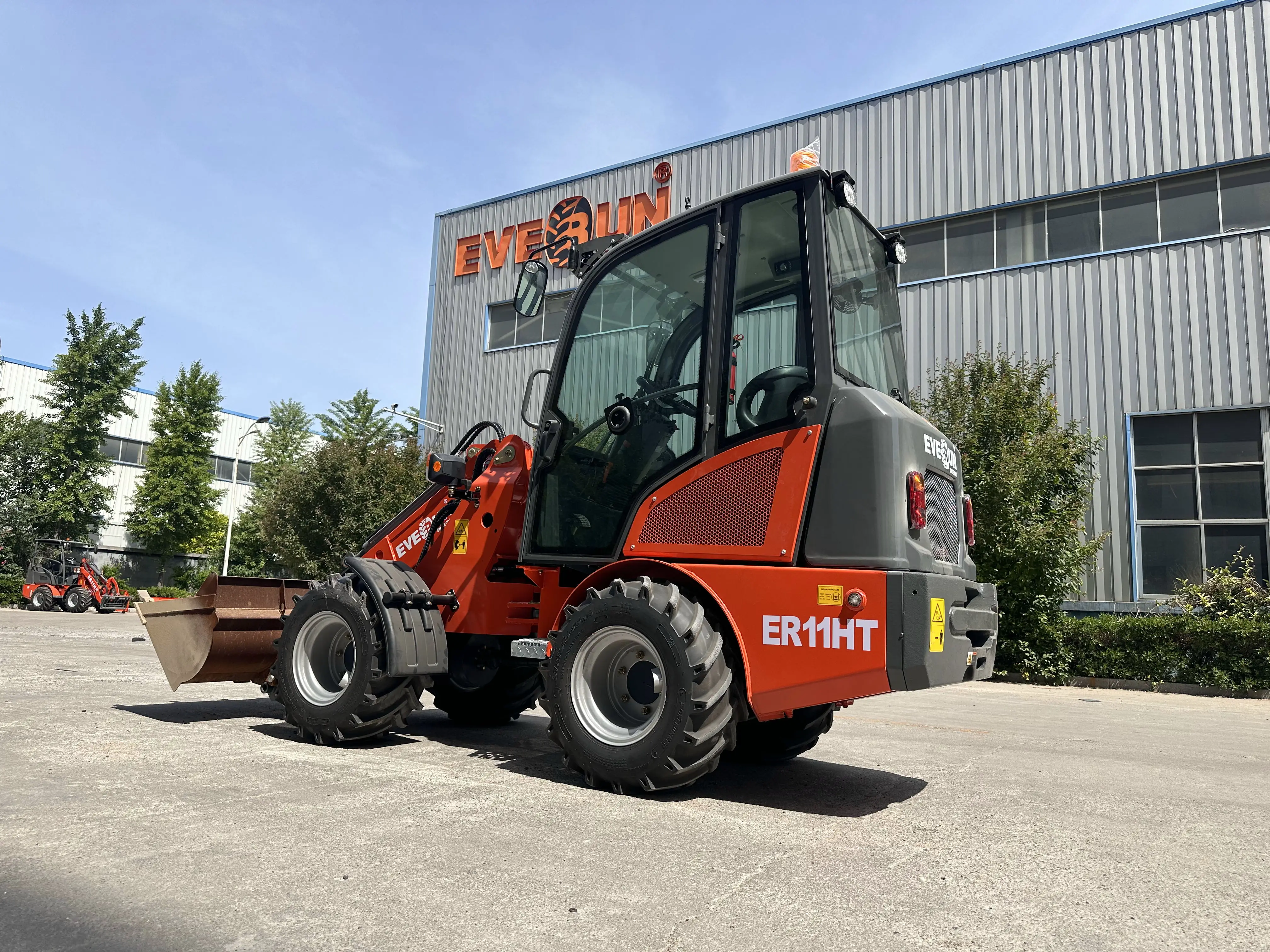 Everun 2024 Hot Sale ER11HT 0.8ton Imported Engine front end small diesel bucket compact mini wheel loader