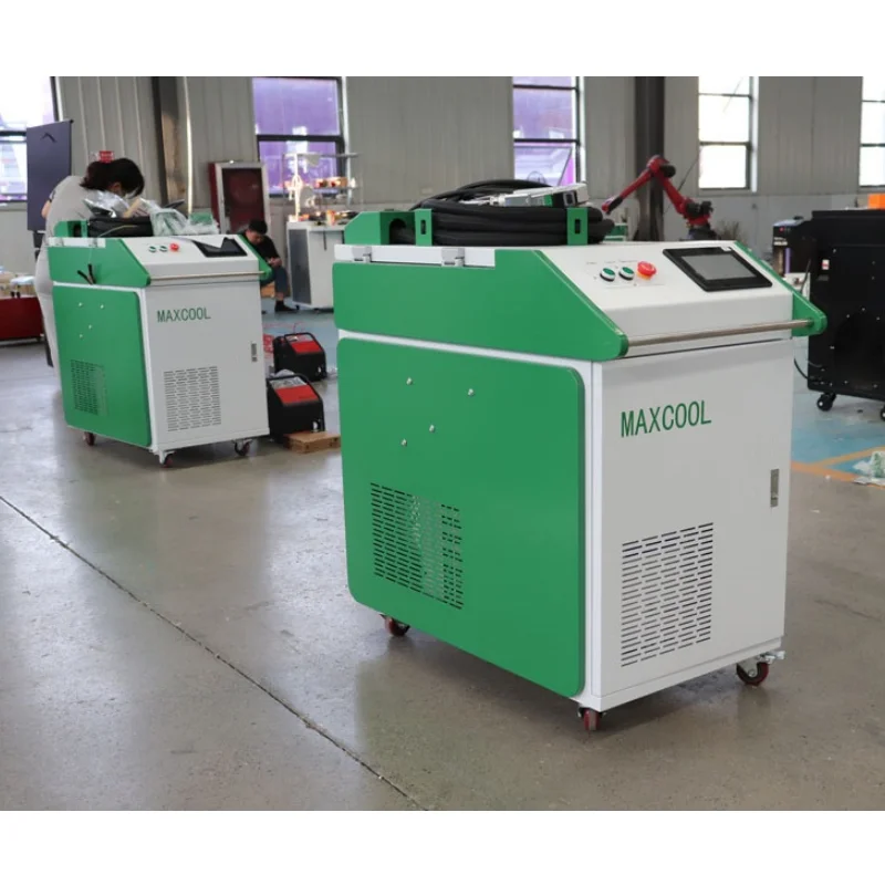 Factory Direct Portable 1500W 2000W 3000W Raycus Fiber Laser Stripping Machine for Metal Paint Coating Rust Remove Laser Cleaner