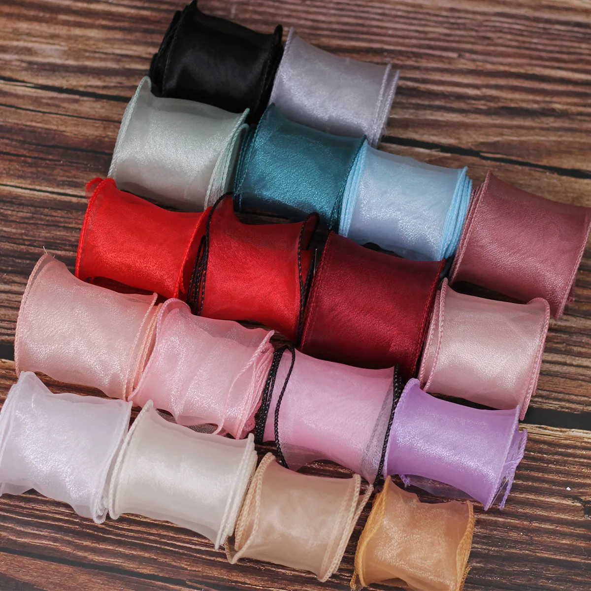 Wholesale Silk Organza Weaved Wire Edged Fishtail Ribbon For Wedding Bouquets Birthday Party