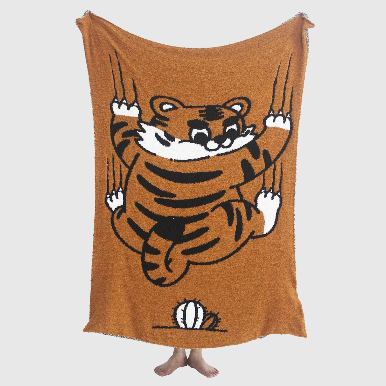 Chunky Tiger Print Knitted Blankets For Beds Manufacturers Animal Pattern Blankets For Winter
