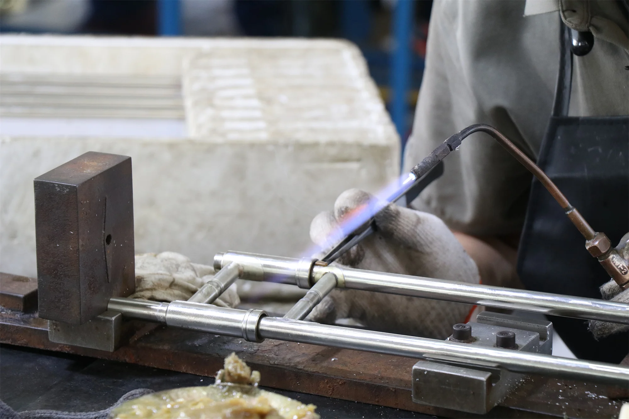 Professional Tenor Saxophone - New Design Bb Tone Tenor Sax for Musicians