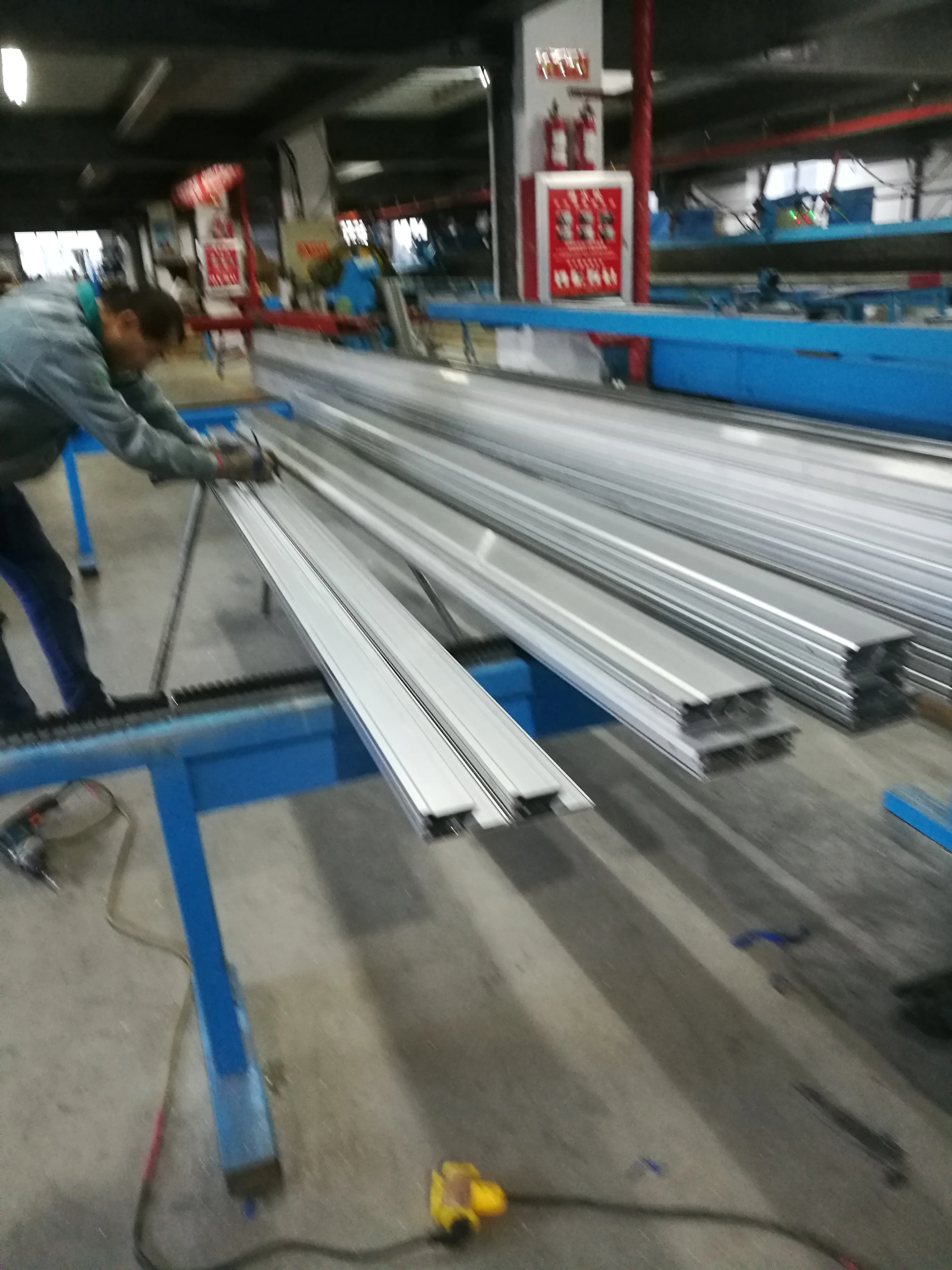 Double PU Foam Panel Sliding Stacking Door with Good Tightness for Manufacturing Plant