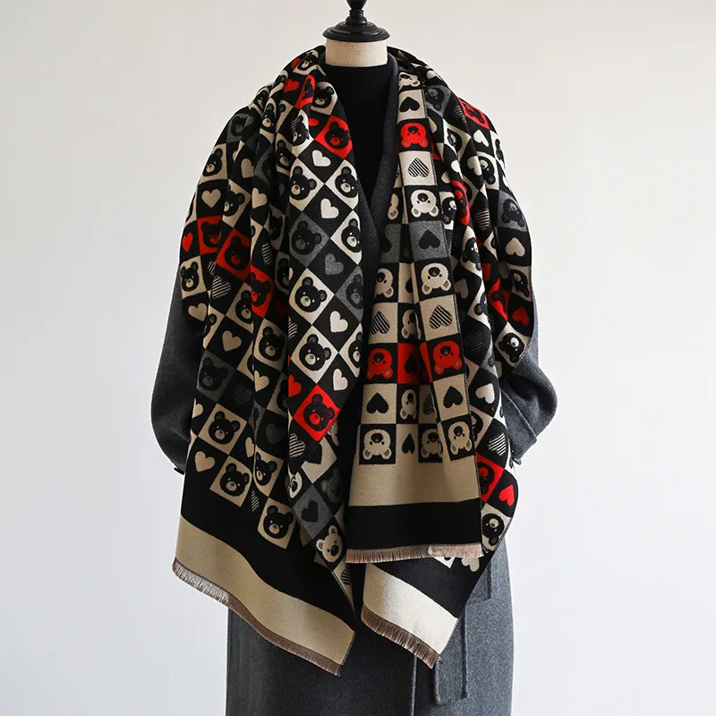 New Style Custom Brand Luxury Scarf Heart Bear Block Print Scarves Winter Women Cashmere Pashmina Scarf