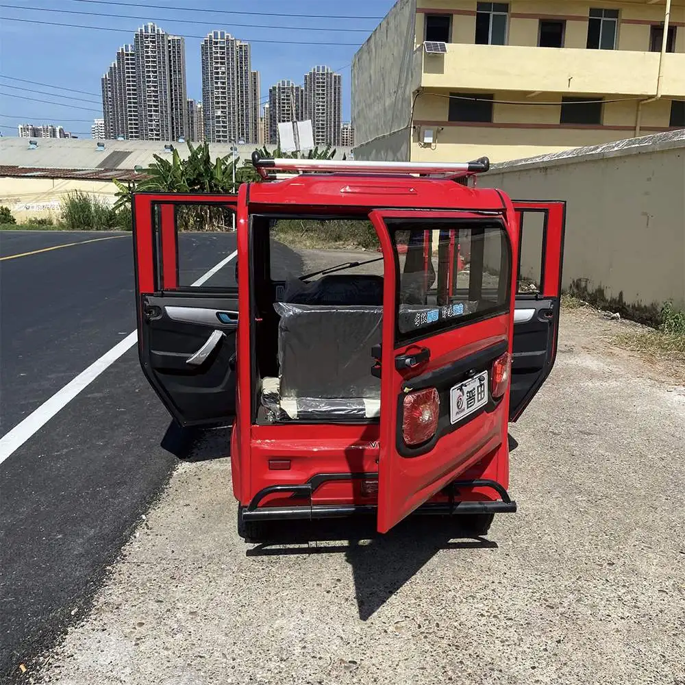Factory Direct Sale Drum Brake Full Size Electric Car or Family Use