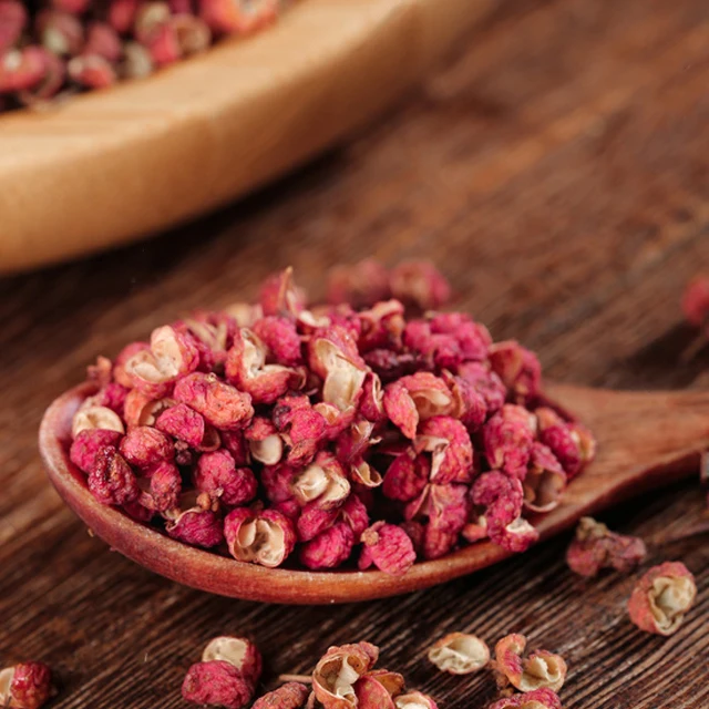 Wholesale Premium Peppercorn Bulk Dried Red Ceramic Salt and Pepper Factory Supply Single Spices Herbs