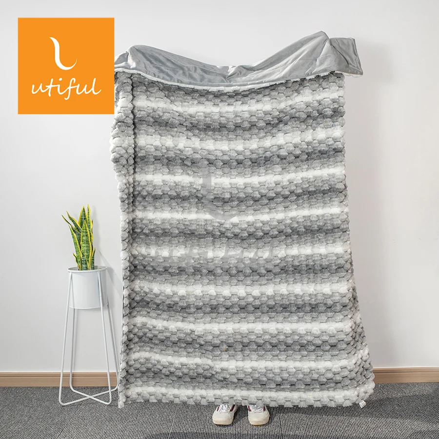 Decorative fluffy Pompom knit gray color solid and stripe printed polyester rabbit faux fur fleece mink blanket reversible