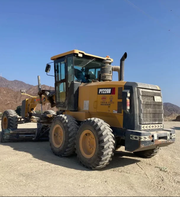 China Brand Cheap Price Construction Machinery 140HP 180HP 220HP Motor Graders for Sale