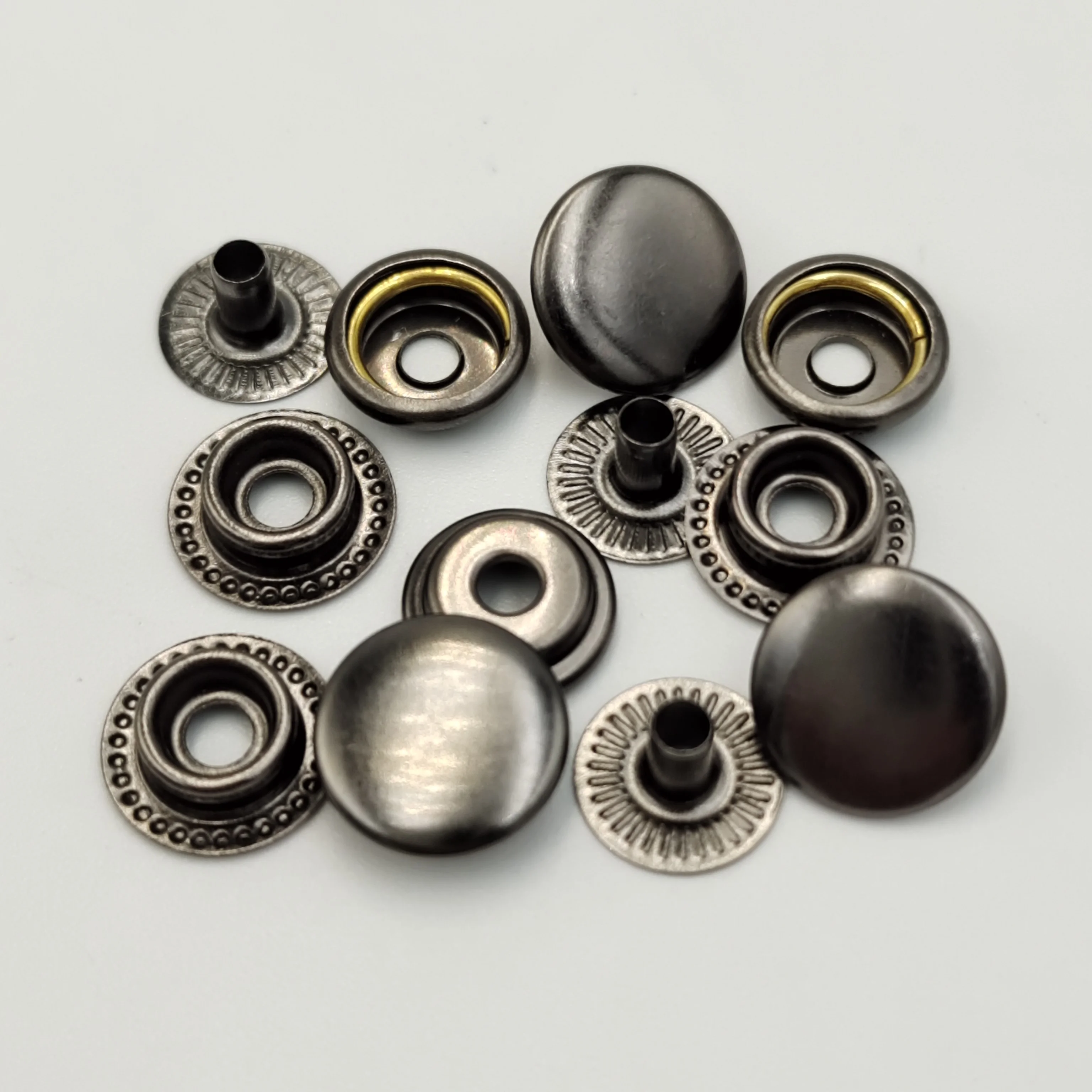 Wholesale Custom plating Black Nickle Blank Brass Metal Snap Press Buttons for Clothes Apparel Accessories