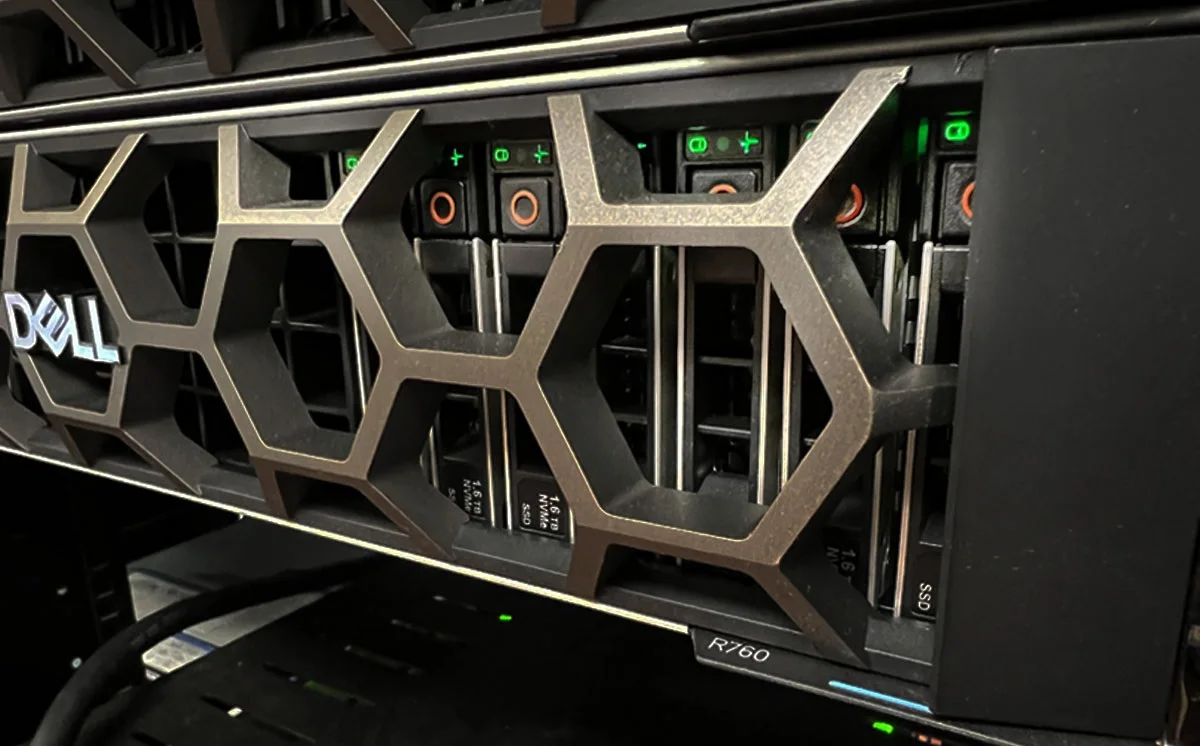 Original dells PowerEdge R760 2U Rack Server network server r760  in Stock