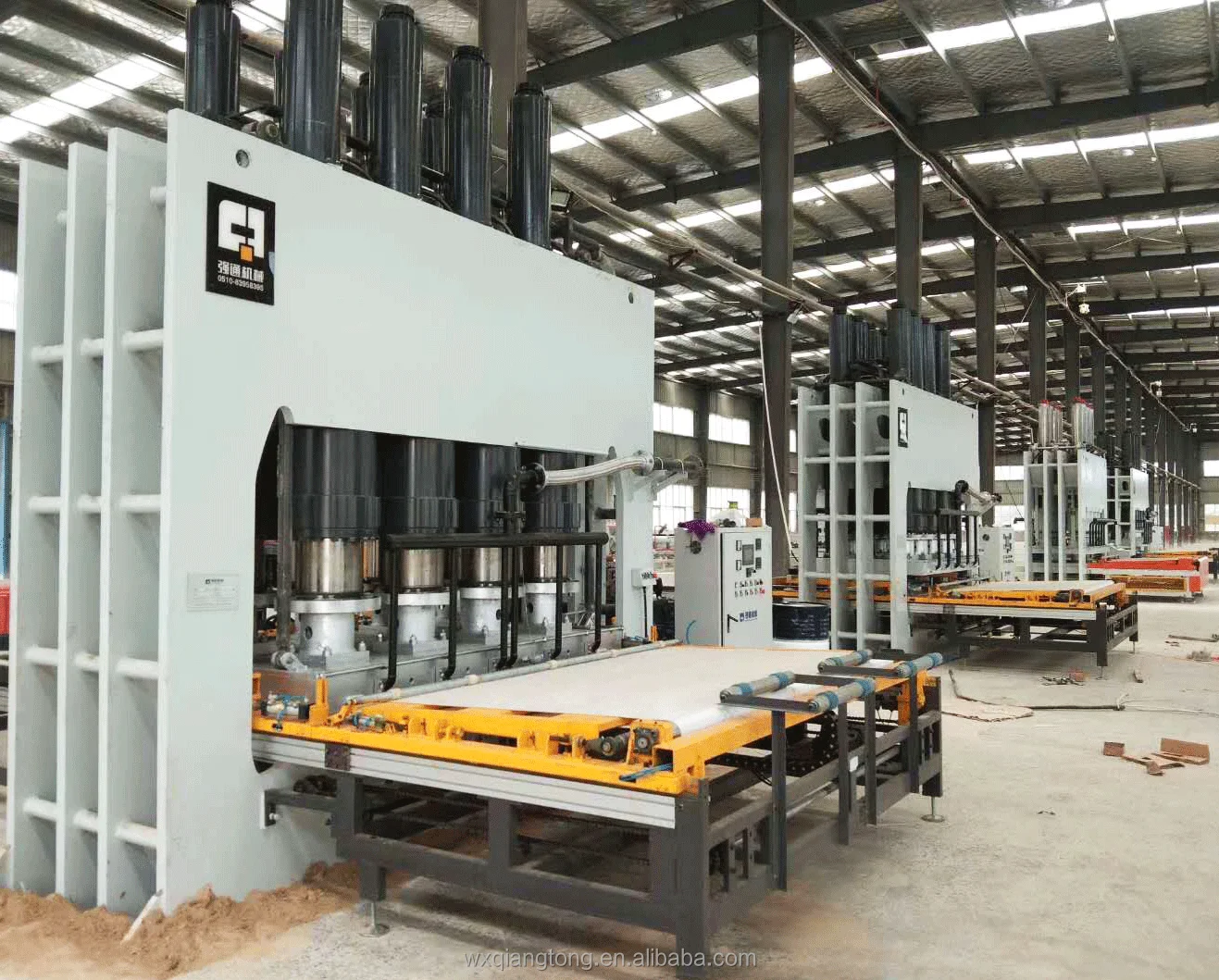 Wood panel laminating hot press machine/ chipboard laminate hot press machine