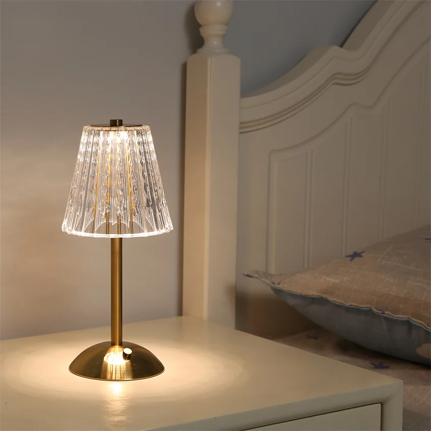 Nordic Dining Golden Battery Powered Restaurant Lamp