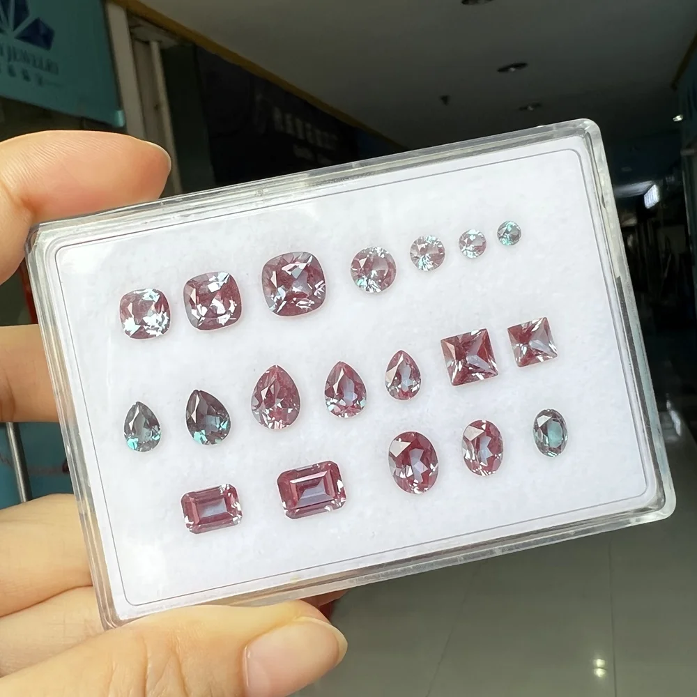 Алмазная подушка из александрита 2 карата