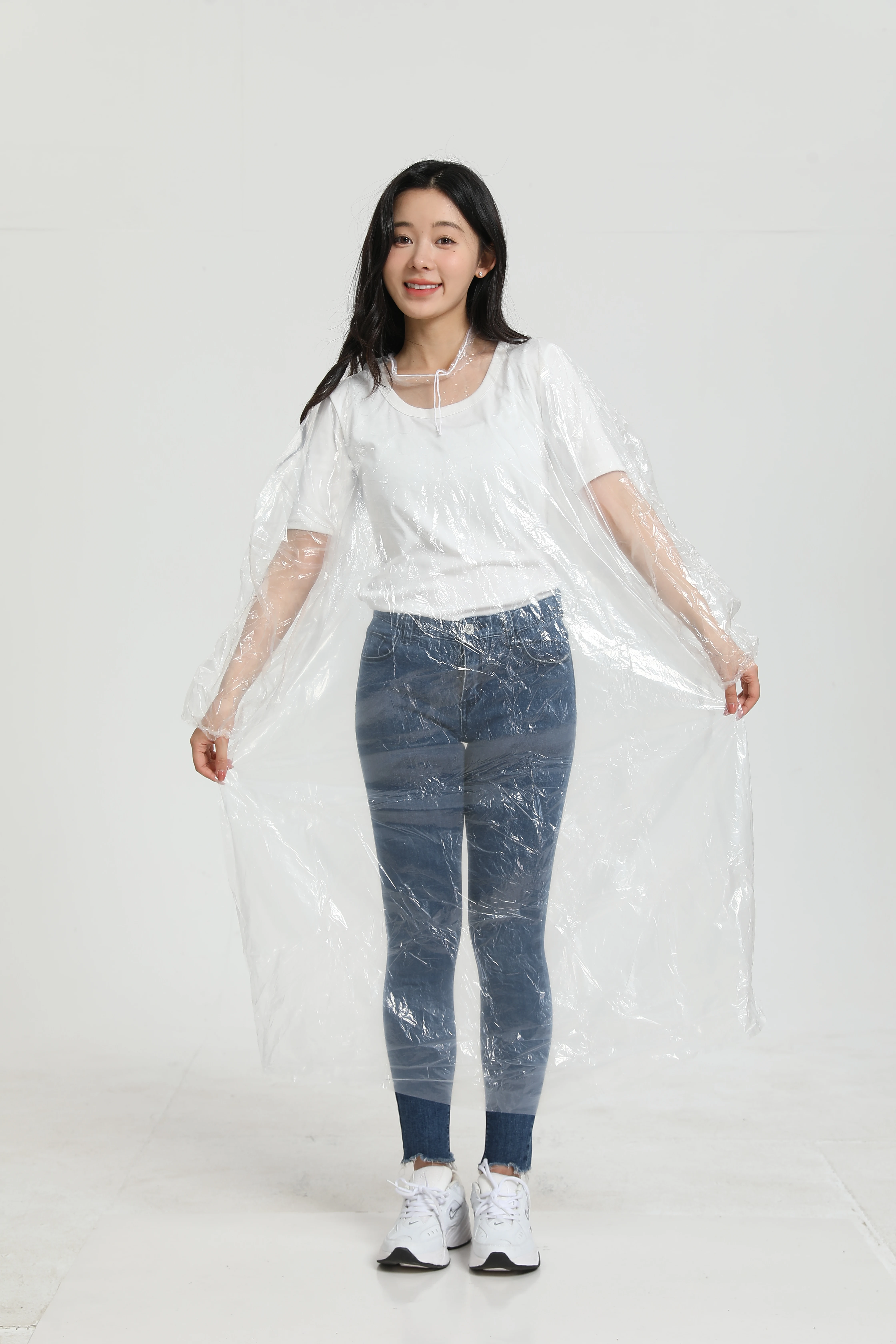 hot selling outdoor waterproof raincoat pe disposable raincoat for walking