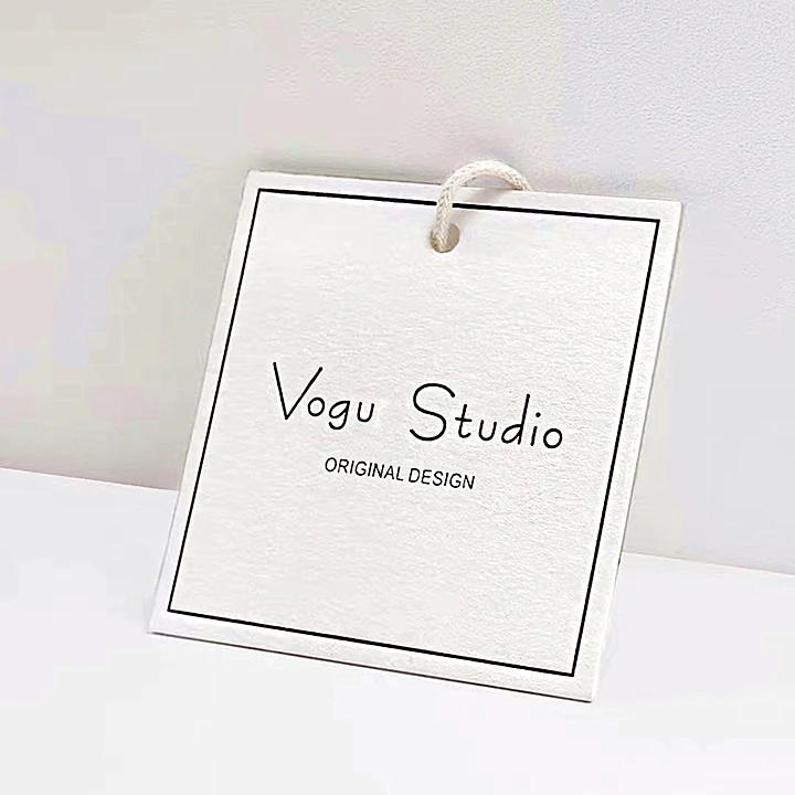 Factory New Design Hand Tag with Delicate Cloth for Garment Paper Hangtag Labels Clothing Hang Tags