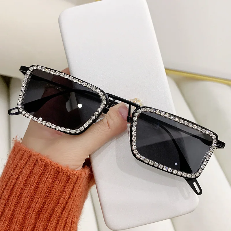 2024 Sparkling Crystal Glasses For Women Disco Rhinestone Eyewear Fashion Transition Photochromic Reader Sunglasses