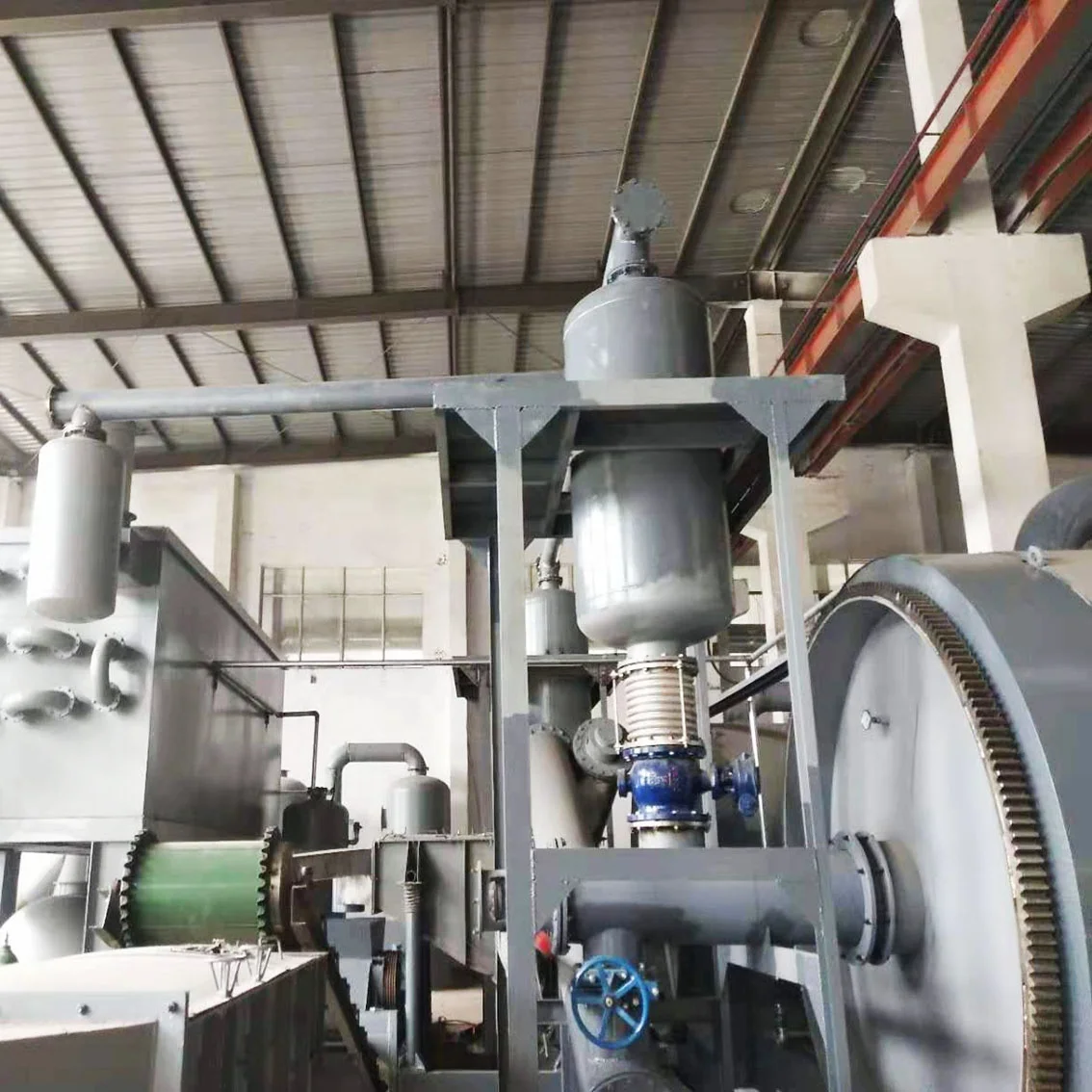  Waste rubber pyrolysis machine waste plastic equipment sludge treatment