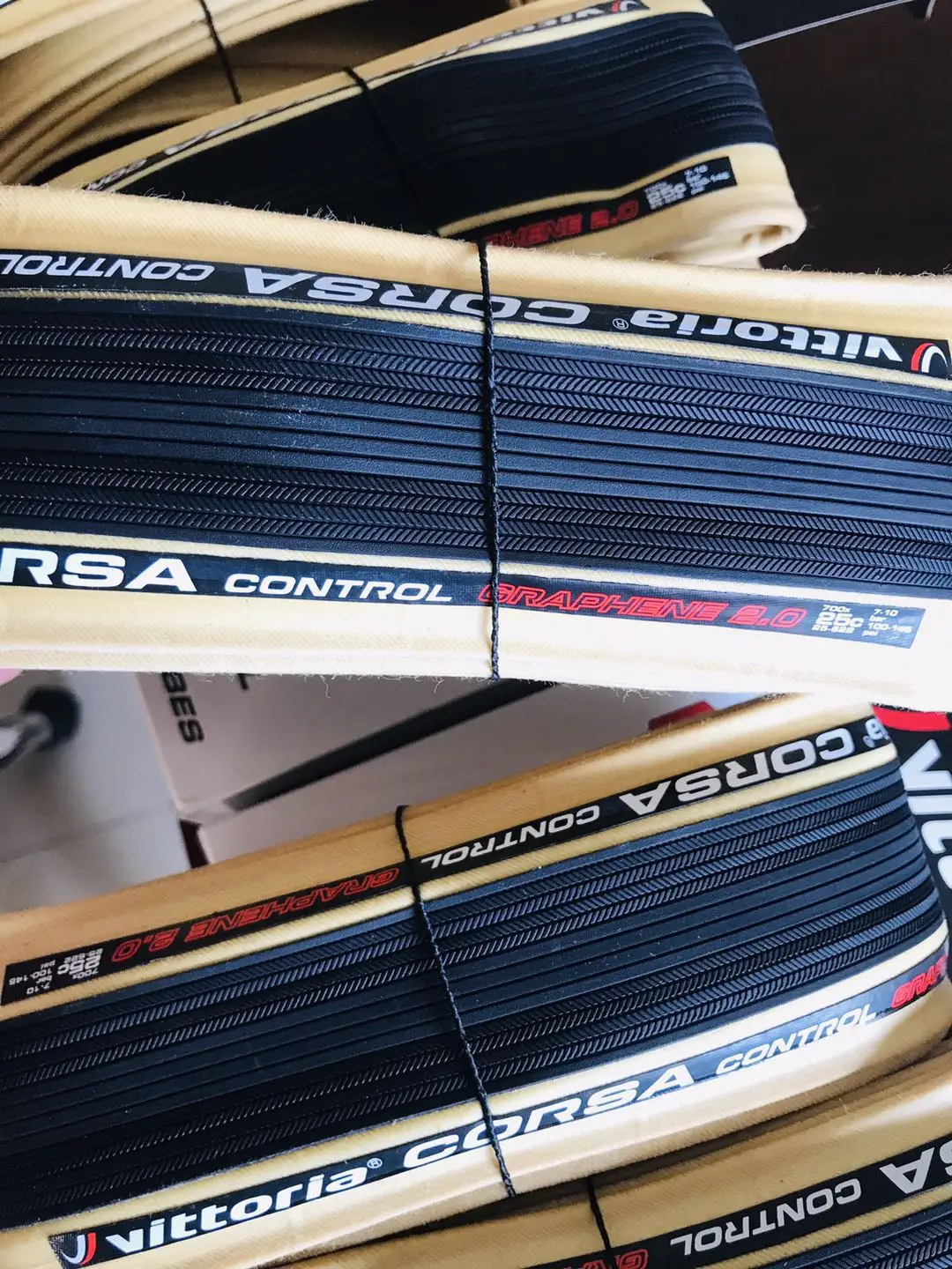  Графиновые 2 0 черные Трубчатые шины Vittoria Corsa G + для дорожных велосипедов нейлоновые 150