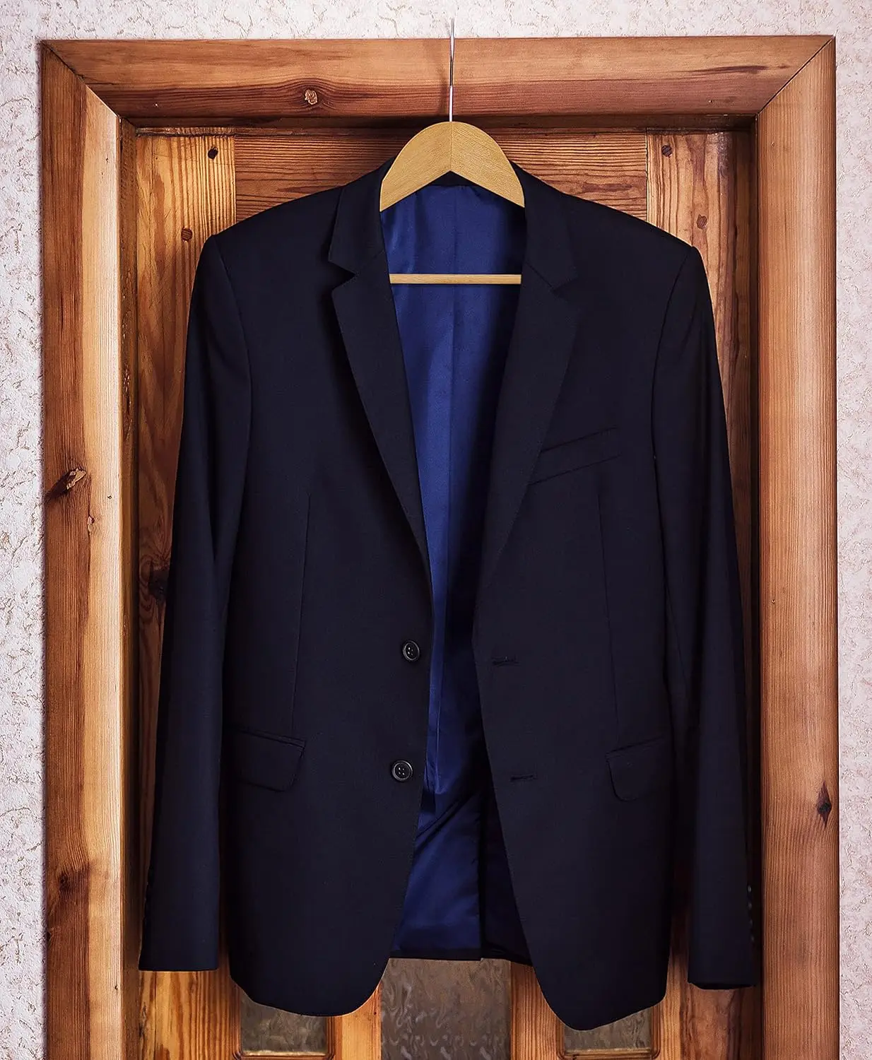 Modern Wooden Clothes Hanger for Clothing Store 20 pieces Durable Slim Fit Coat Hanger with 360 degree rotating Hook