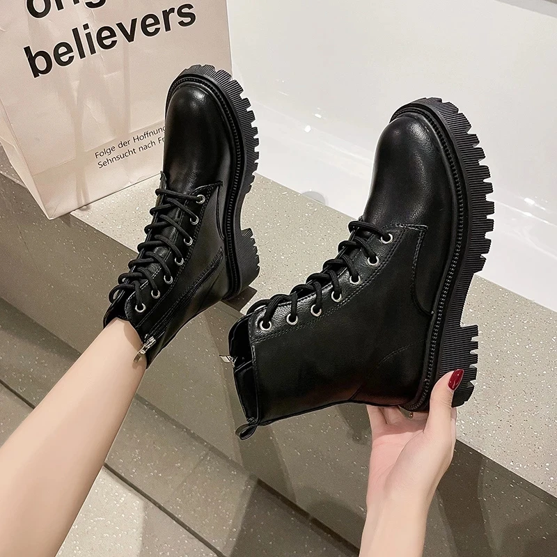 2022 Womens Combat Boots White PU Leather Motorcycle Boot Punk Gothic Shoes Fashion Lace Up Black Ankle Boots Female Shoes