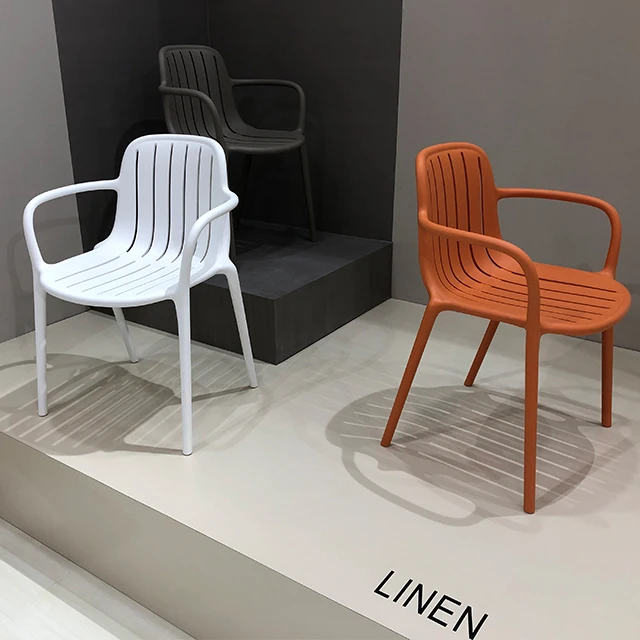  Sell Hotel Restaurant famous design plastic dining chair supplier chaise manufacturer garden chairs