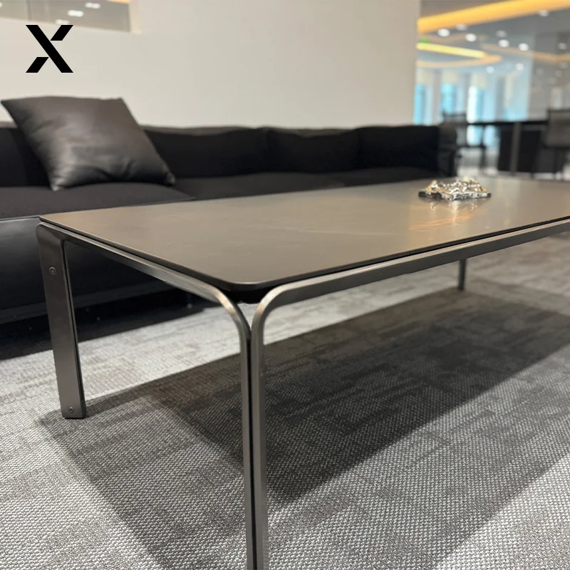 Набор деревянных офисных стульев