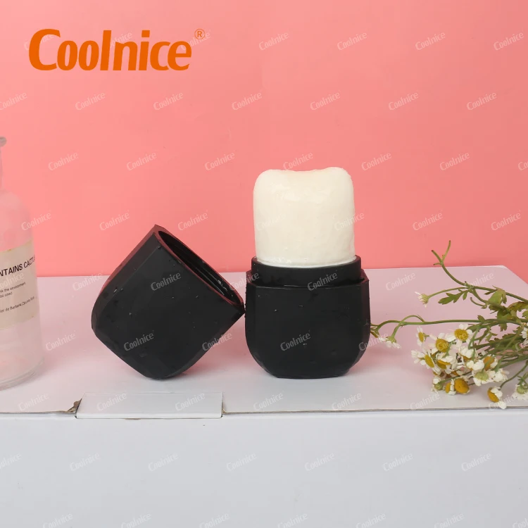 Lift And Tighten Skin Silicone Contour Roll Massage Facial Ice Globe Face Roller Reusable Ice Cubes