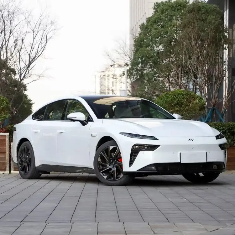 2025 Dongfeng Yipai E007 Sedan Hatchback Long Range 620km Pure Electric New Energy Vehicle with 4x4 Driving From China
