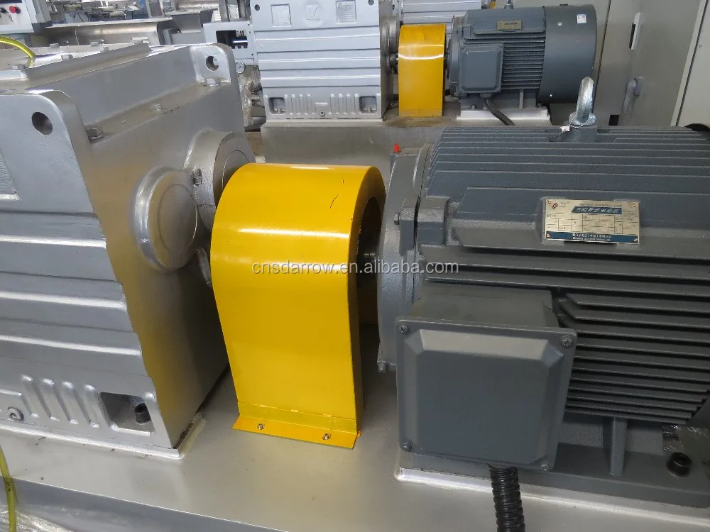 Dry pet food production equipment, pet food extruder